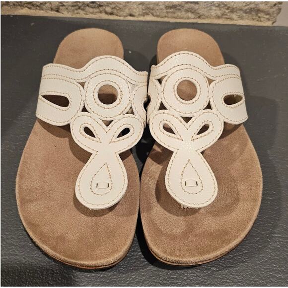 CROFT & BARROW Rita White Slide On Thong Sandals Size 8.5. New with box - Picture 3 of 7